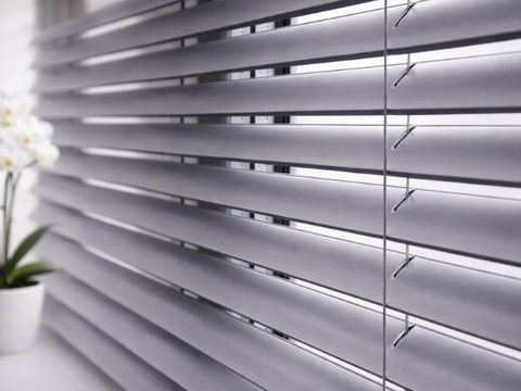 Горизонтальні жалюзі, фото